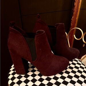 Worthington Dark Burgundy Memory Foam Ankle Booties 9